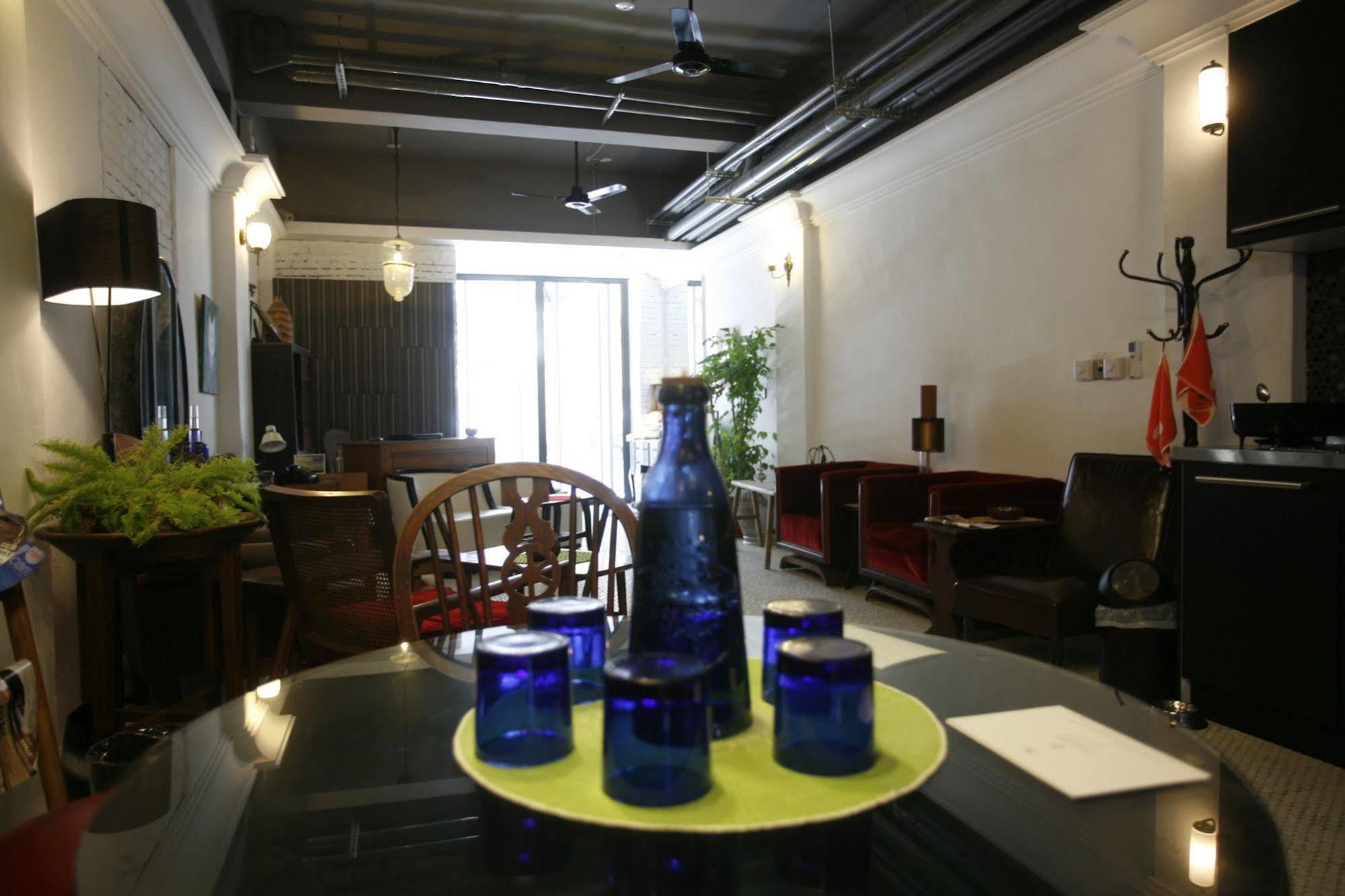 白狗公寓amo B&B市區金三角 東大門夜市 Hualien City Exterior photo
