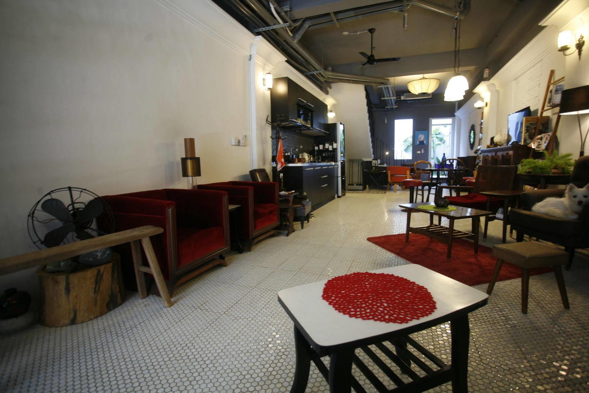 白狗公寓amo B&B市區金三角 東大門夜市 Hualien City Exterior photo